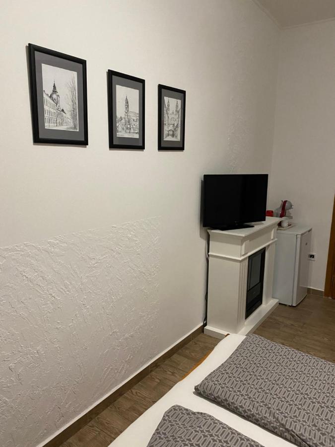 Anna Apartman Pápa Exteriér fotografie